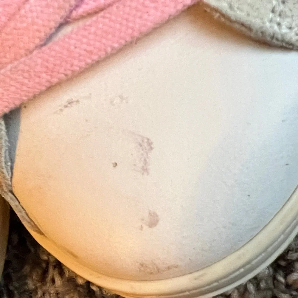 P448 White Sneakers with Pink Laces size 37/6.5 - Picture 3 of 10